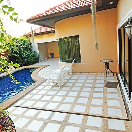 Cosy Beach Pool Villas By Pattaya Sunny Rentals Экстерьер фото