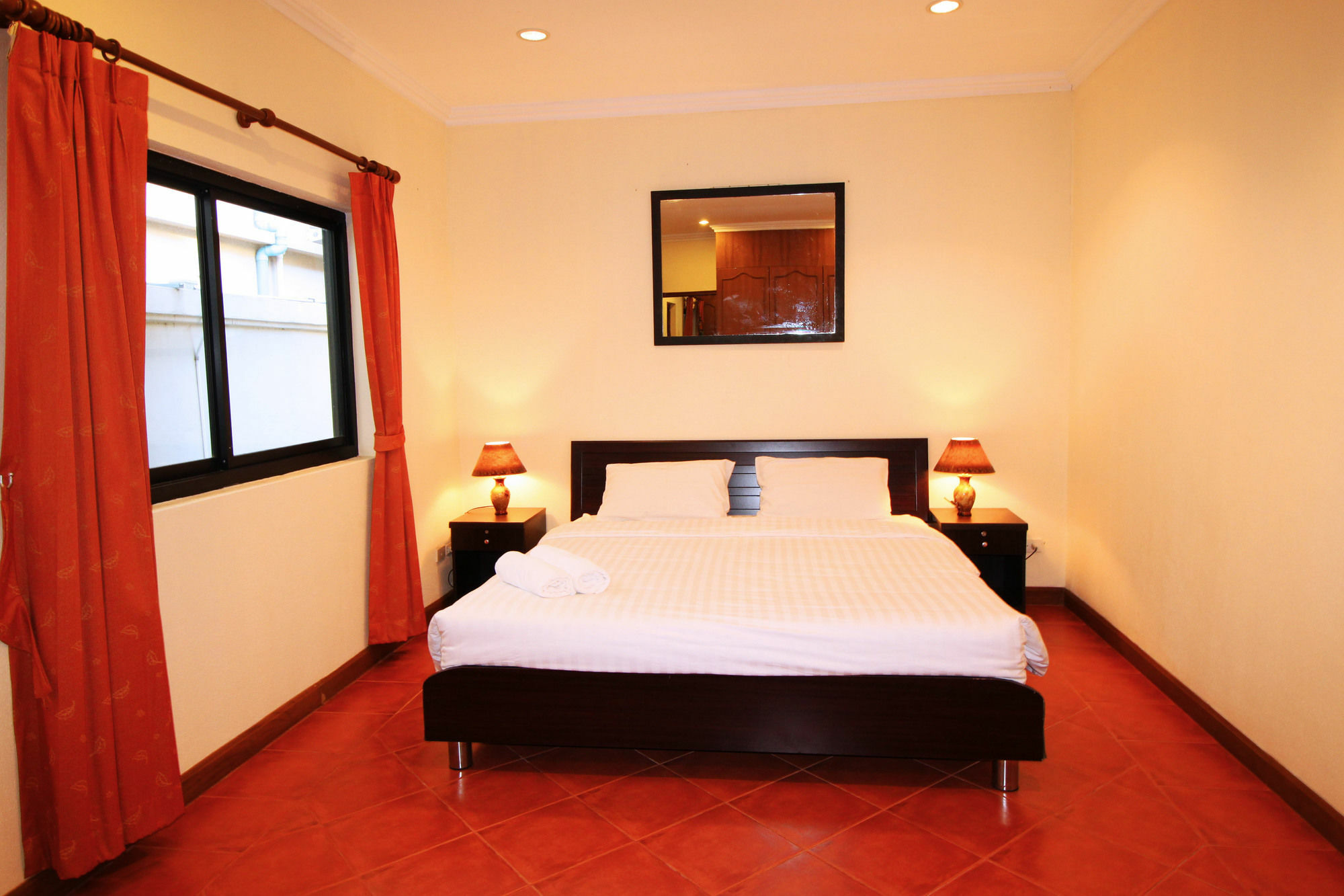 Cosy Beach Pool Villas By Pattaya Sunny Rentals Экстерьер фото