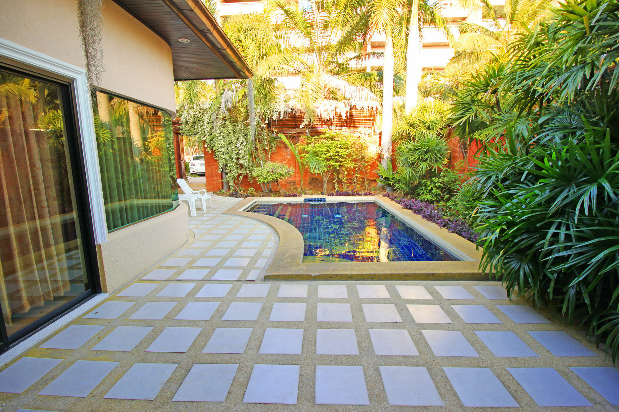 Cosy Beach Pool Villas By Pattaya Sunny Rentals Экстерьер фото