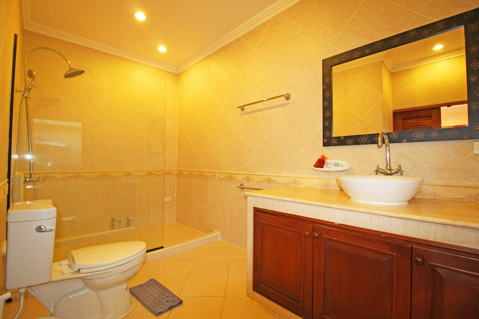 Cosy Beach Pool Villas By Pattaya Sunny Rentals Экстерьер фото