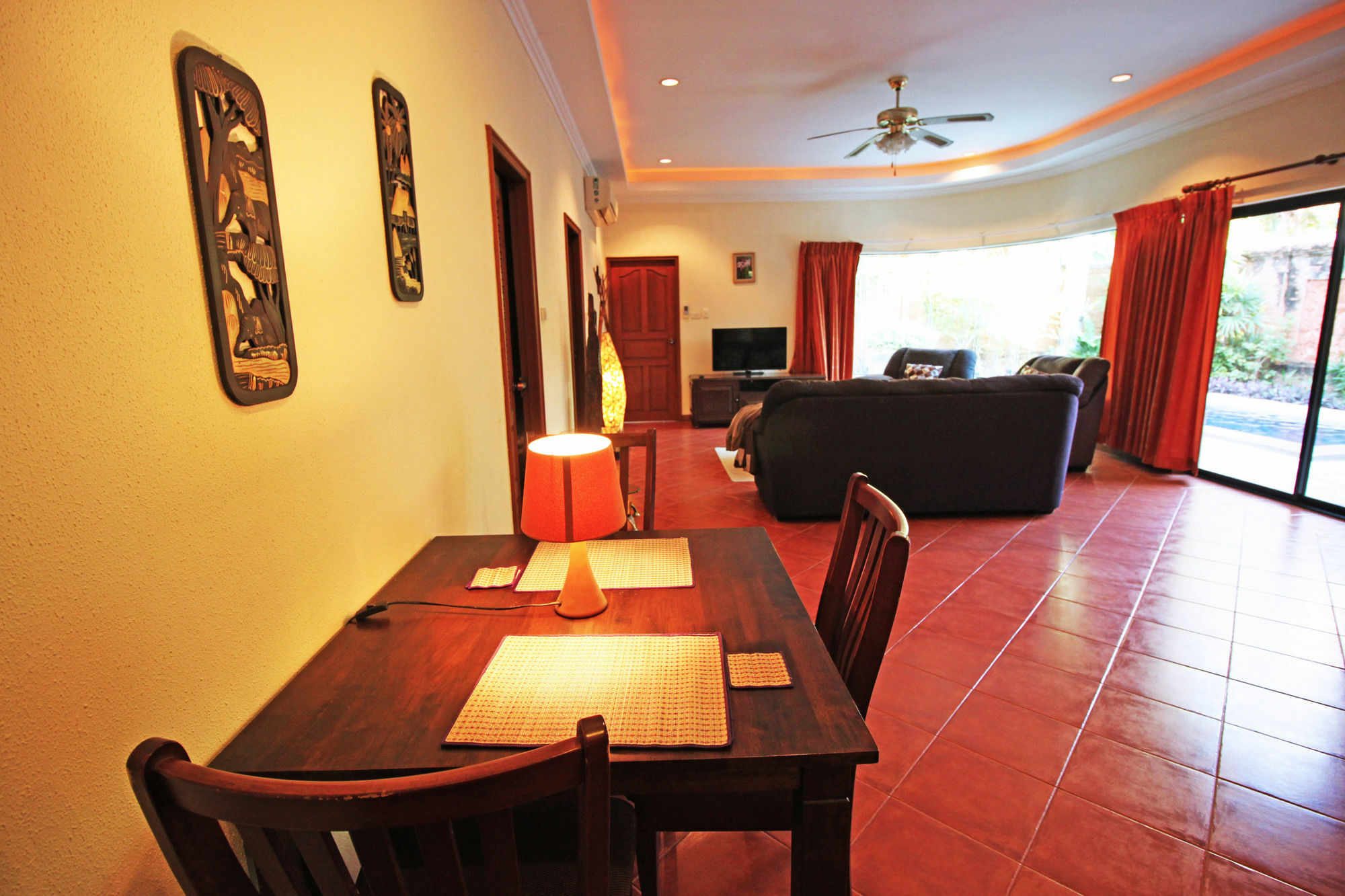 Cosy Beach Pool Villas By Pattaya Sunny Rentals Экстерьер фото