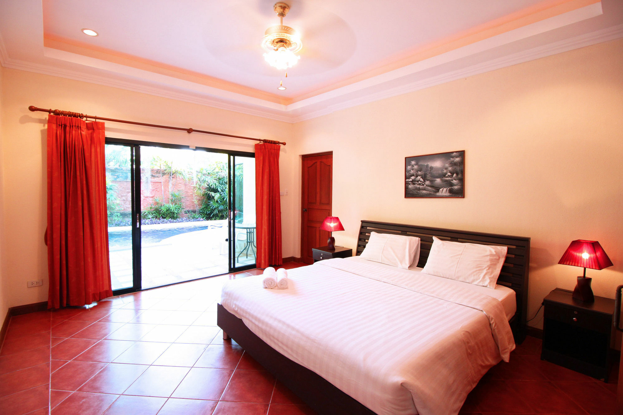 Cosy Beach Pool Villas By Pattaya Sunny Rentals Экстерьер фото
