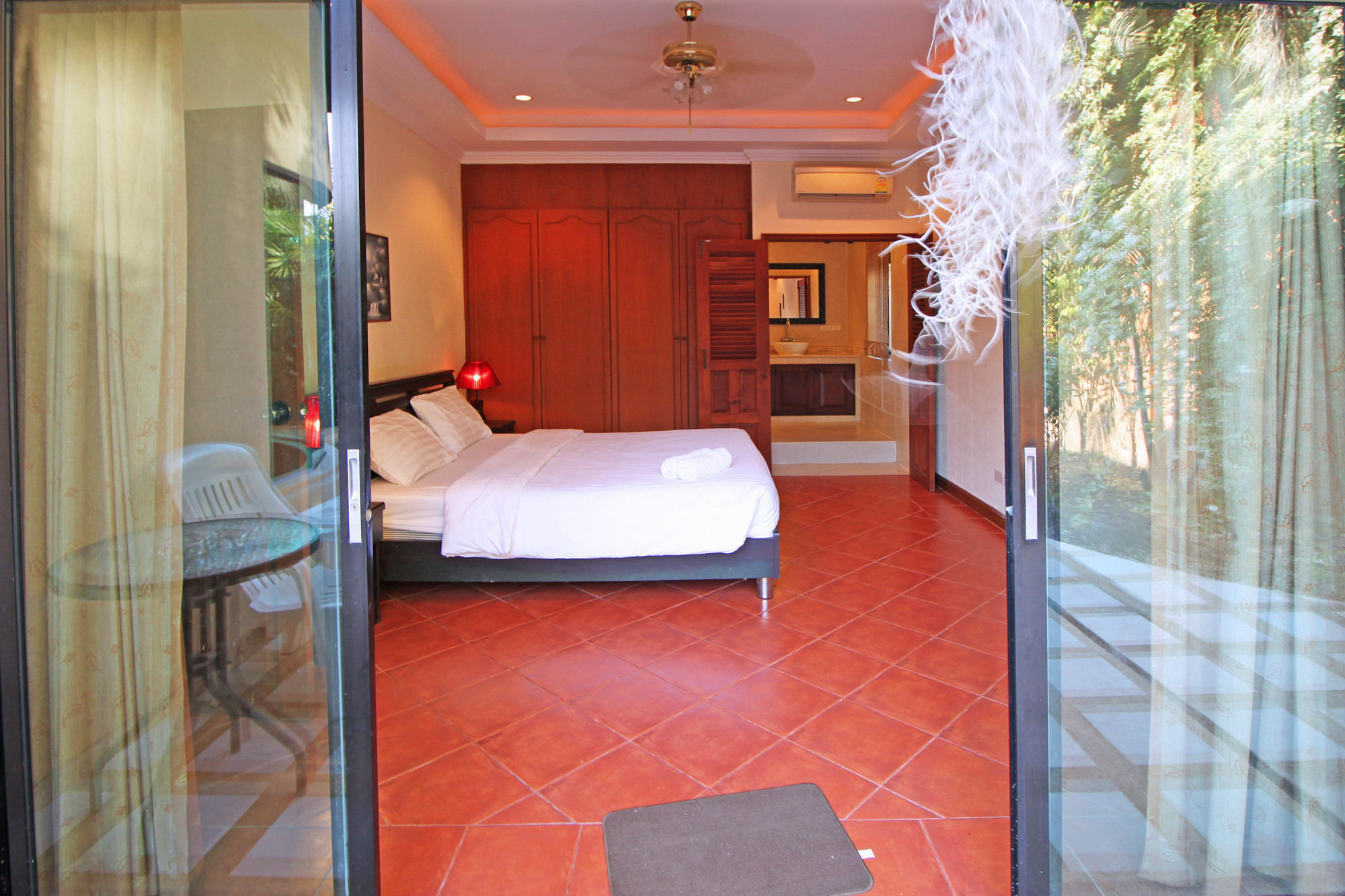 Cosy Beach Pool Villas By Pattaya Sunny Rentals Экстерьер фото