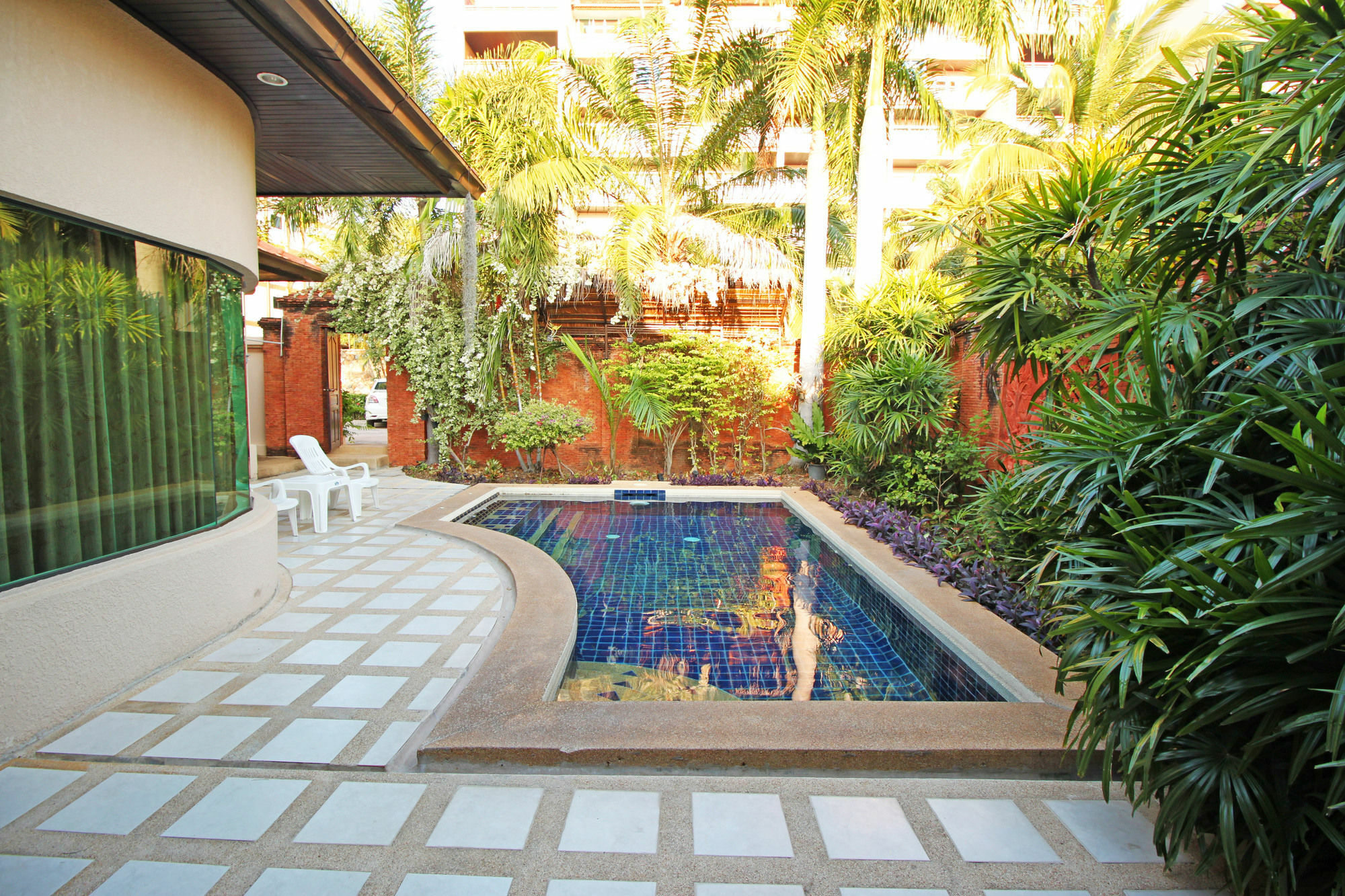 Cosy Beach Pool Villas By Pattaya Sunny Rentals Экстерьер фото